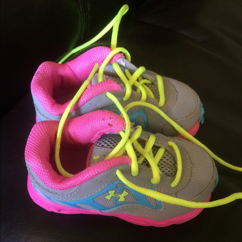 Infant size 4 under armor