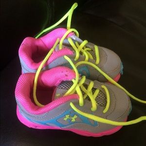 Infant size 4 under armor