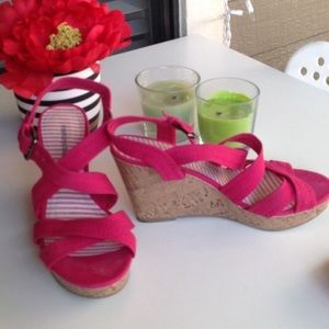 Pink wedges