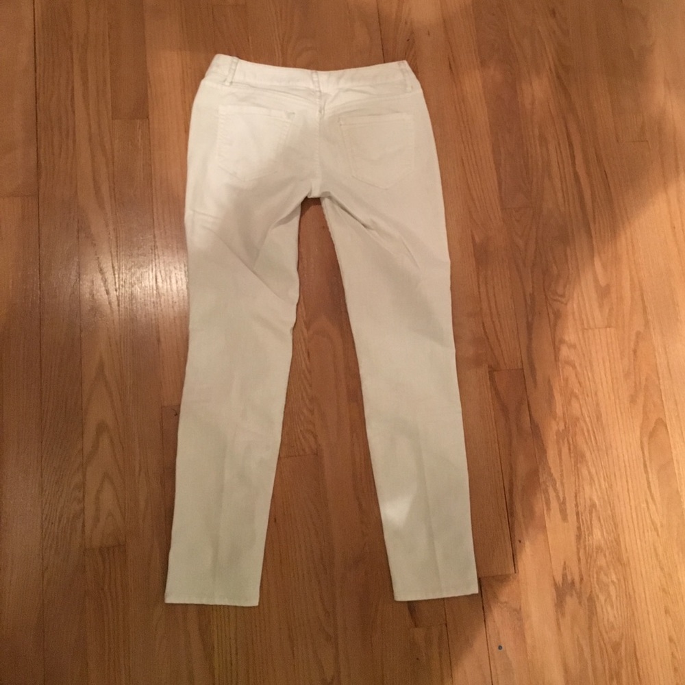 White pants - Picture 2 of 2