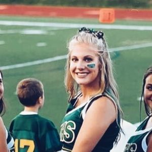 Meet your Posher, Kenzie