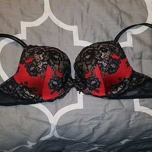 34d Victoria's Secret lace push up bra