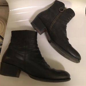 Fiorentini + Baker black leather ankle boots 37