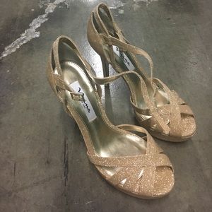 Nina sparking gold heels
