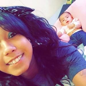 Meet your Posher, Desiree