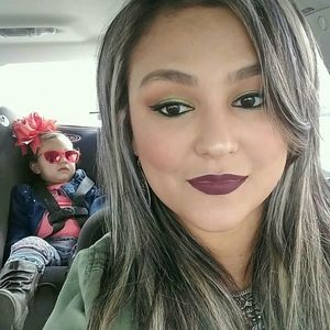 Meet your Posher, Vivian