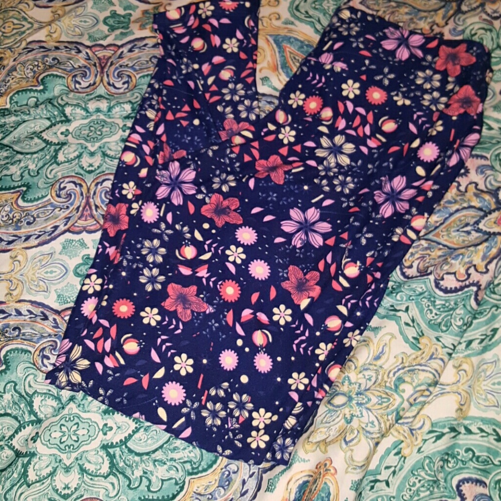 BRAND NEW Lularoe TC