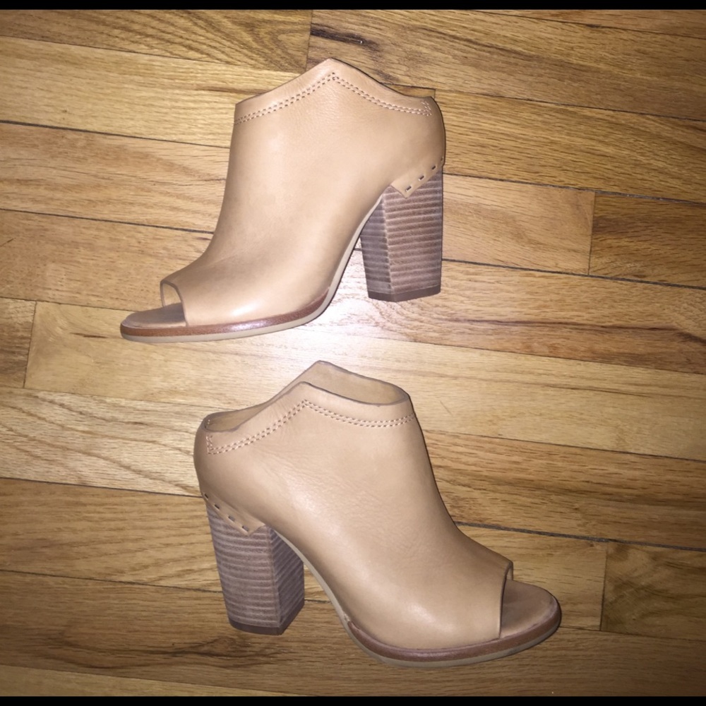 Dolce vita leather mules on block heel