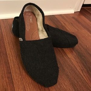 Black/grey Toms, wool inside, size 7.5