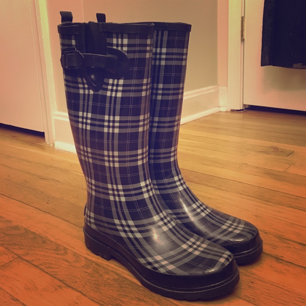 Rain boots