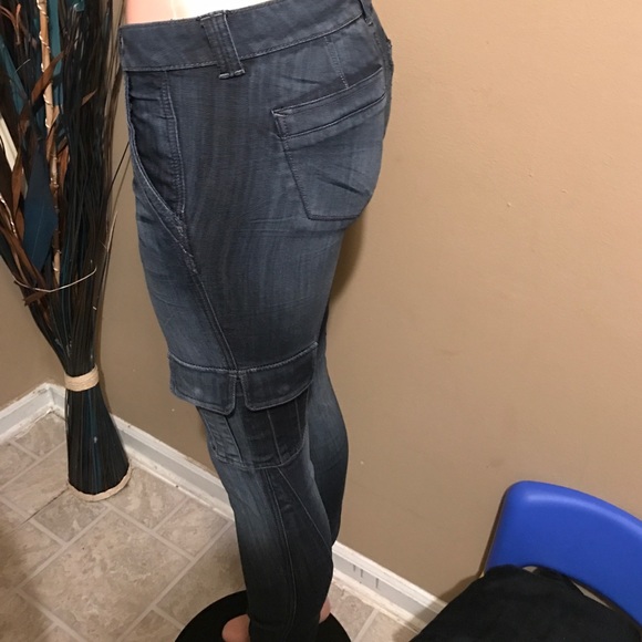 Bebe - Picture 3 of 6