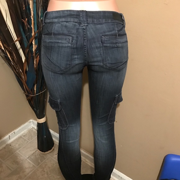 Bebe - Picture 4 of 6