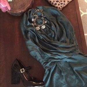 Gorgeous forest green silk top.