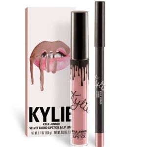🎀Kylie Cosmetics VELVET Lip Kit in CHARM