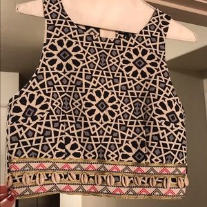 H&M divided puka shell crop top