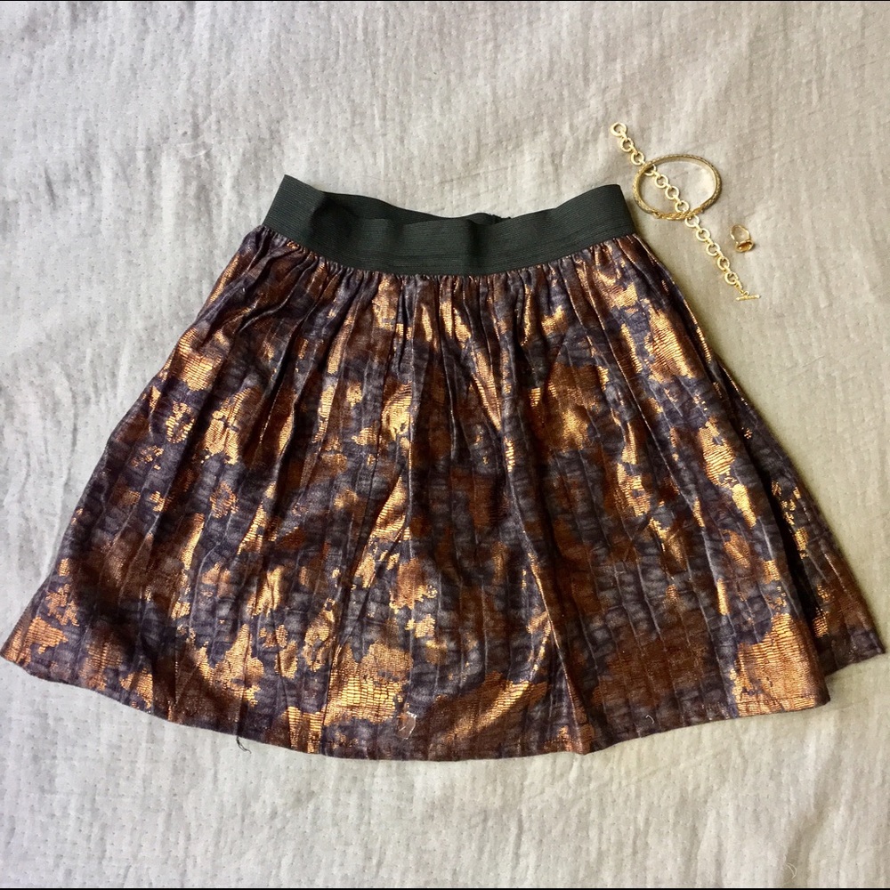 F21 Gold Leaf Metallic Miniskirt (NWOT)