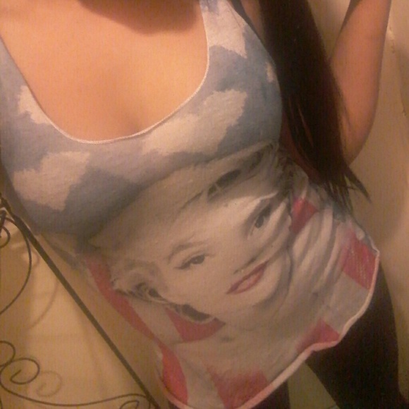 Marilyn monroe tank - Picture 2 of 2