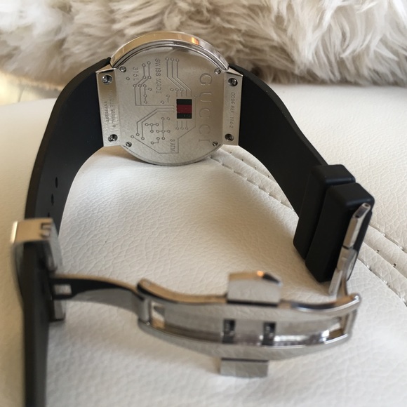 Gucci IWatch stainless steel bezel, I Watch - Picture 4 of 8