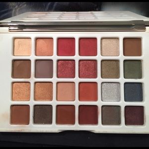 Sephora + Pantone Universe 2015 Eyeshadow Palette