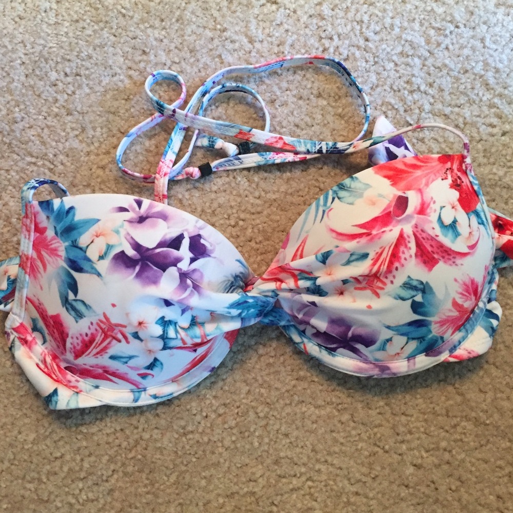 Garage halter top floral bikini!