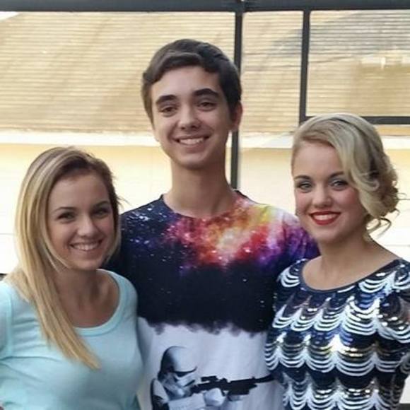 Meet your Posher, Dianne - Picture 1 of 1