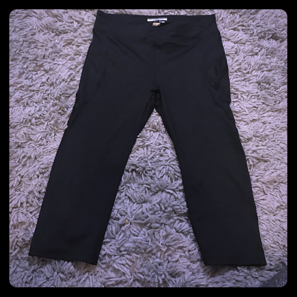 Forever 21 Capri Yoga Leggings