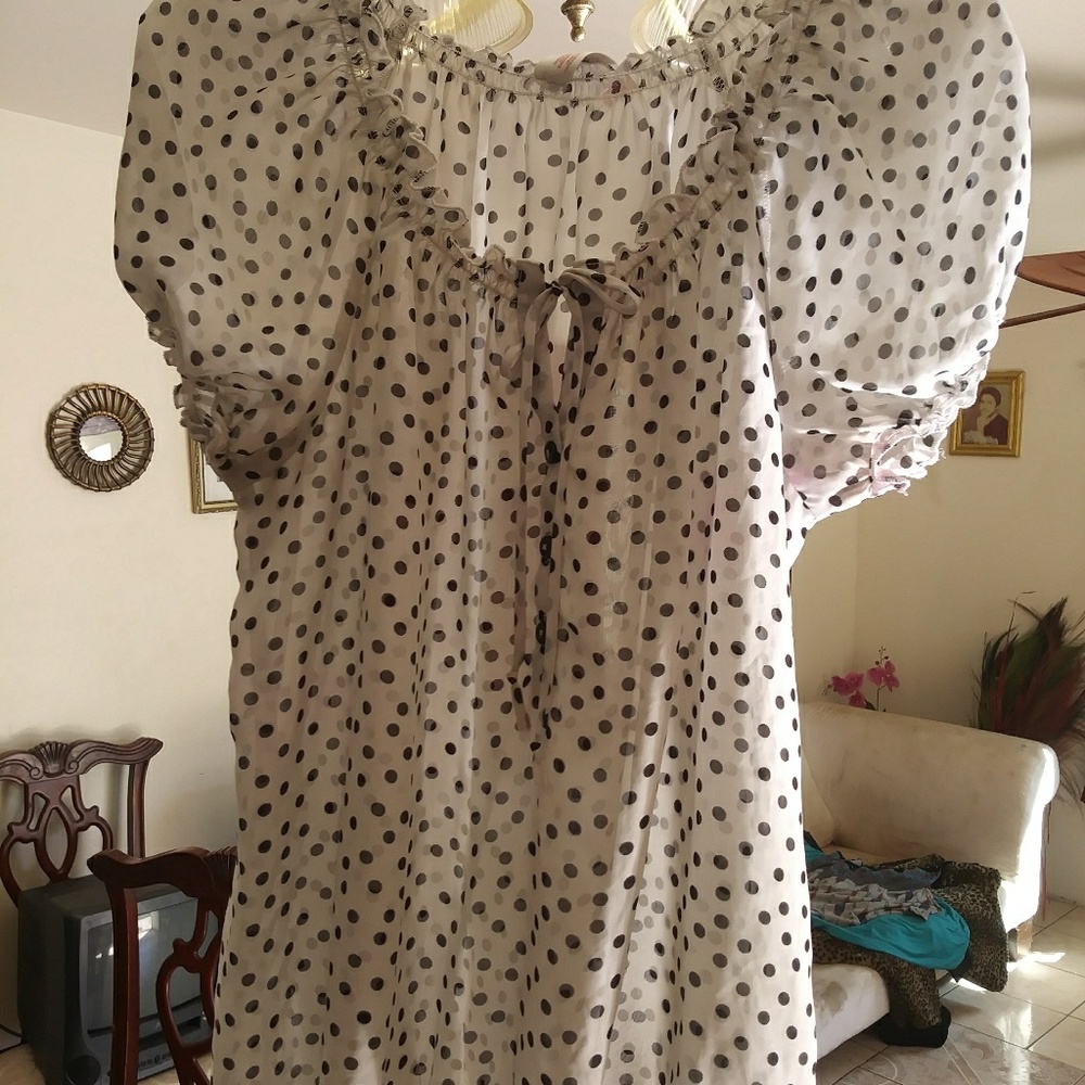 polka dot top