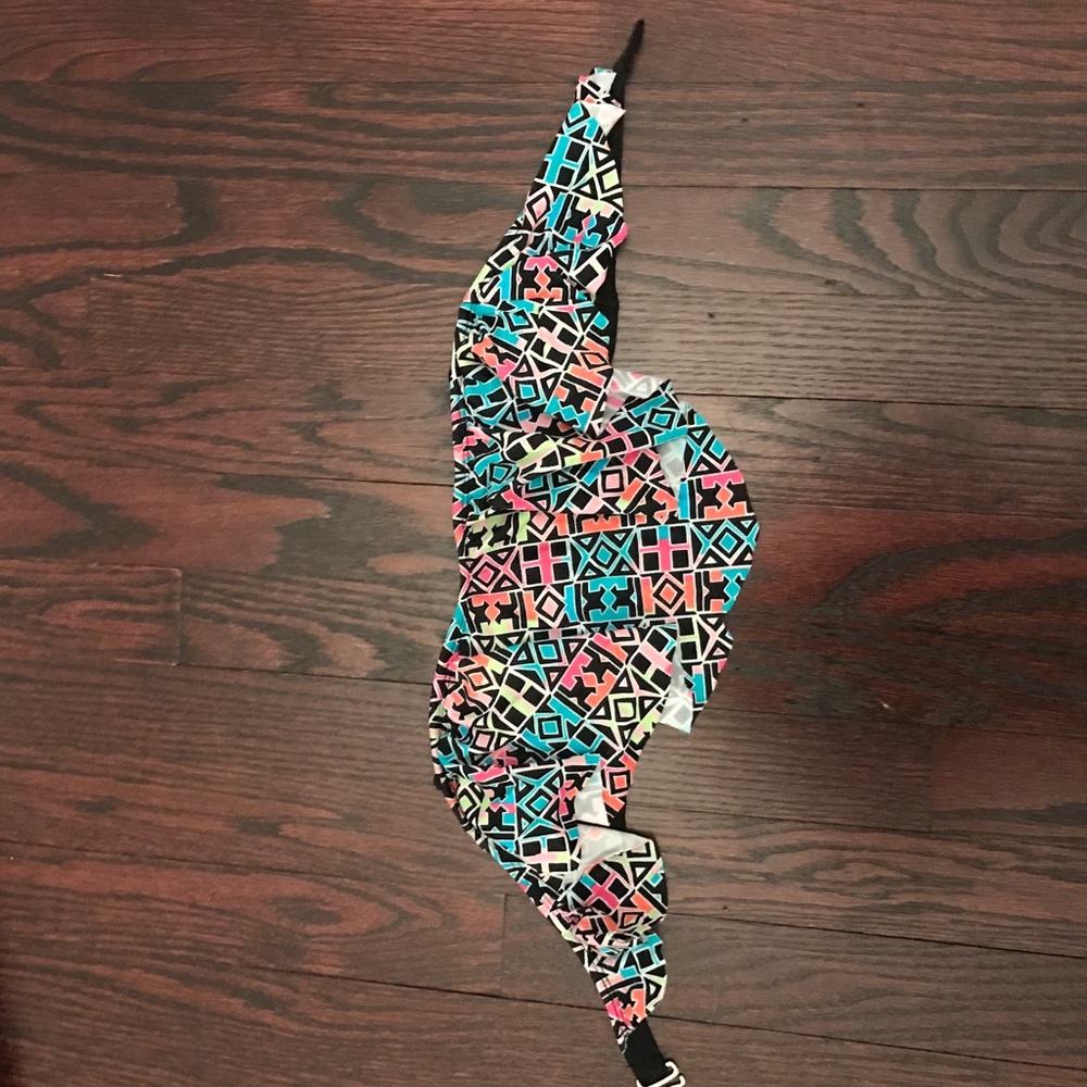 Non padded Nordstrom flappy trendy bikini top