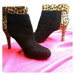 Bandolino Suede Booties