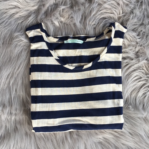 Maurice’s 3/4 Sleeve Top - Picture 2 of 5