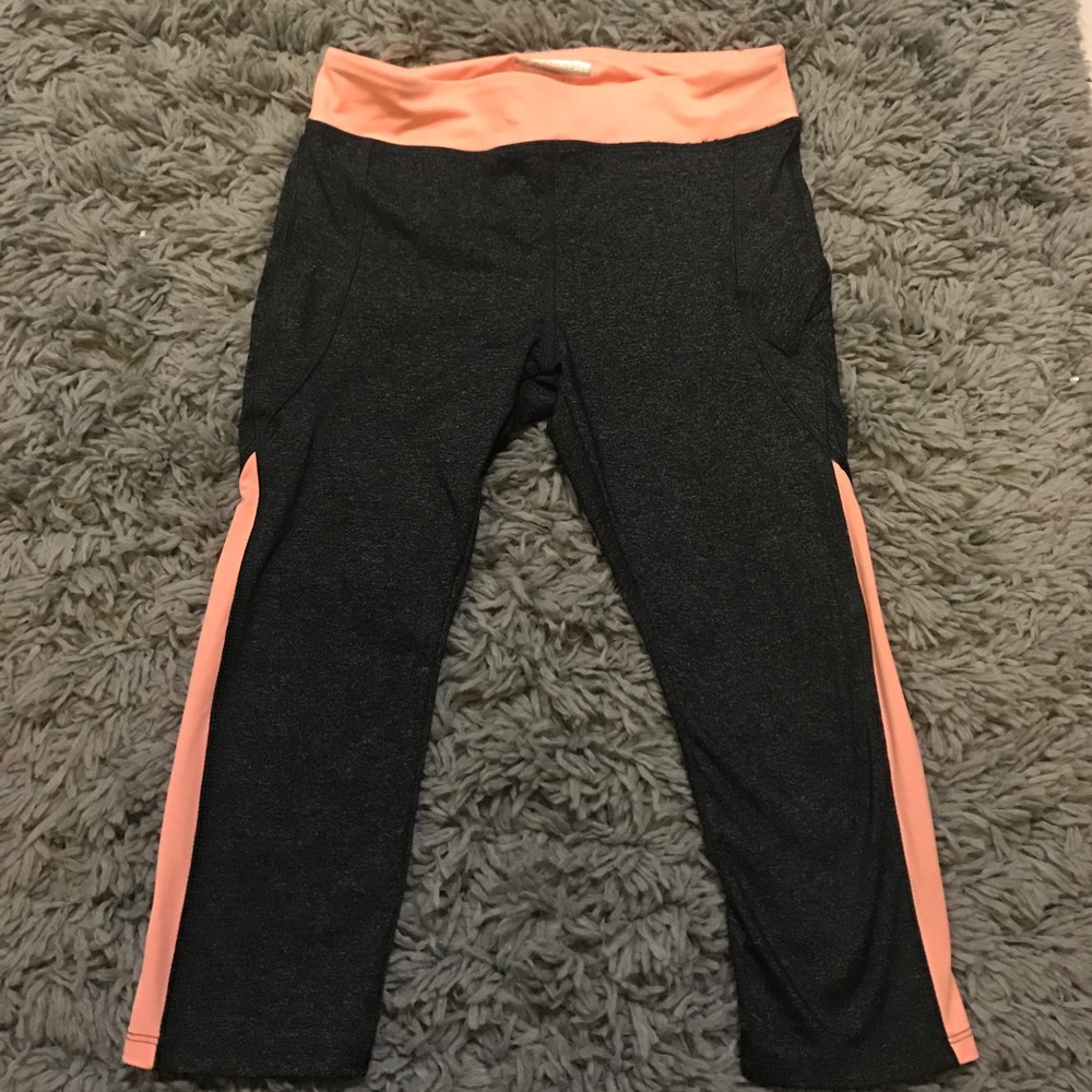 Forever 21 Capri Yoga Leggings