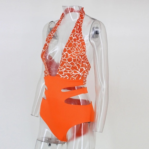 NEW! Sexy Halter Monokini - Picture 4 of 6