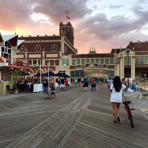 Meet your Posher, Shawna - Picture 2 of 2