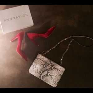 Kim Suede Cutout Pump