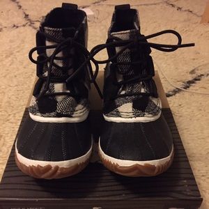 madewell sorel out 'n about boots in buffalo check