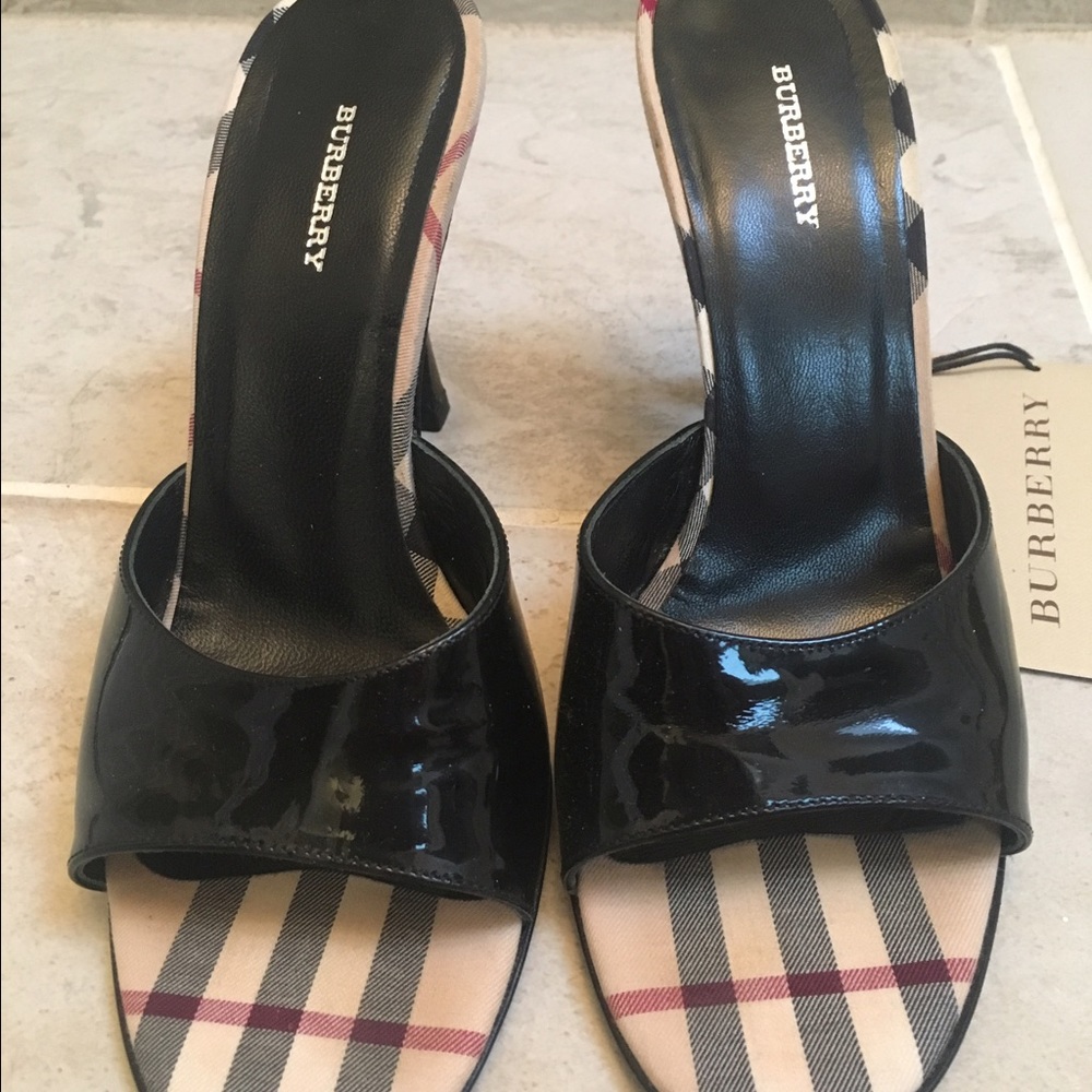 Burberry heels
