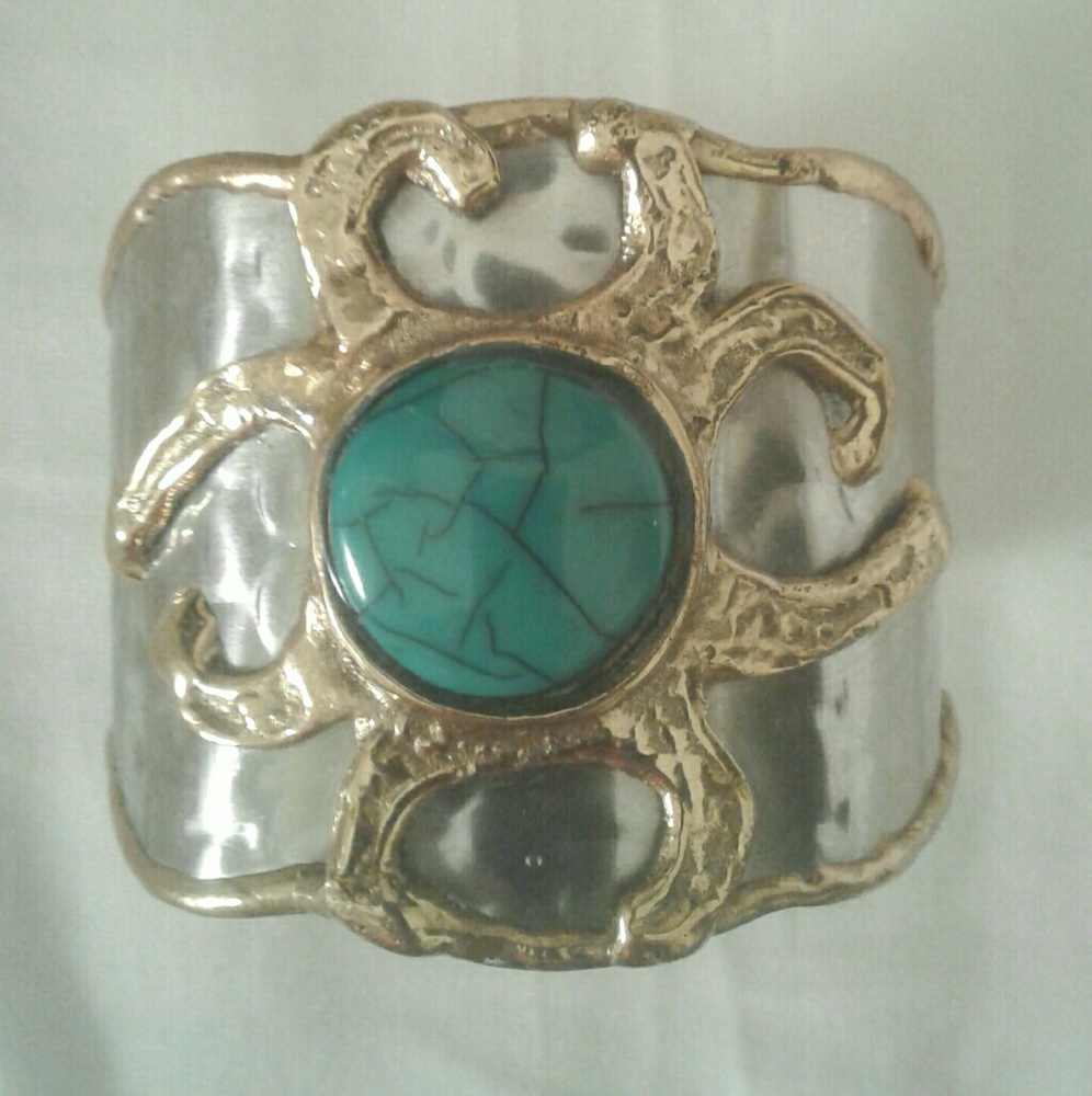 Native American Turquoise and Gold Tone Bracelet