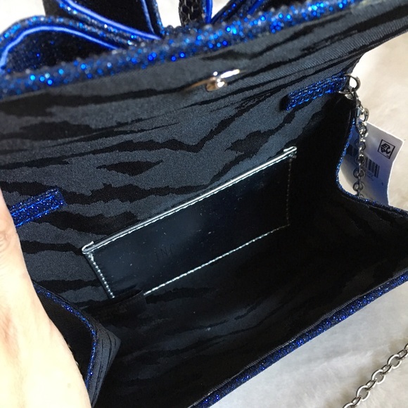 LAST ONE! Bow Clutch -BRAND NEW w/TAGS - Picture 4 of 6
