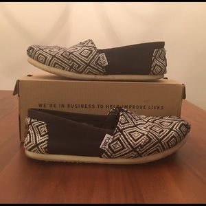 Toms shoes