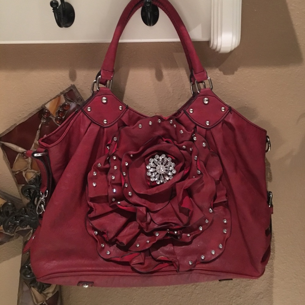 Red rose bud purse!
