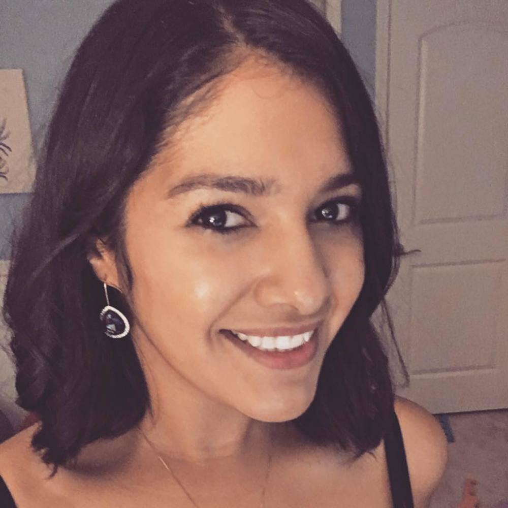 Meet your Posher, Estefanía