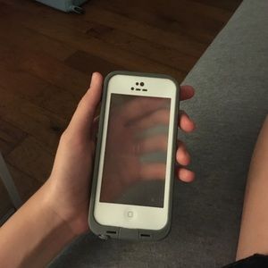 Life proof phone case