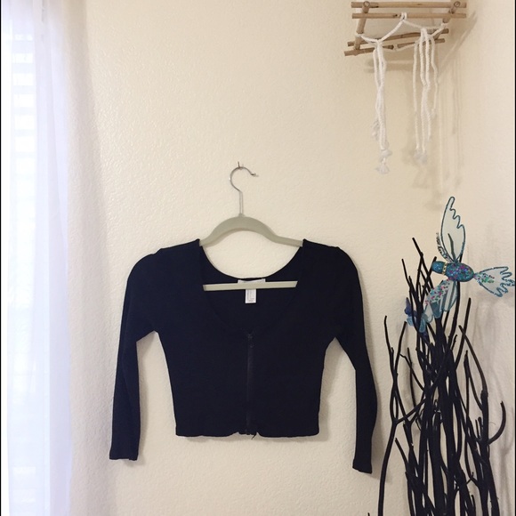 Top - Picture 1 of 3