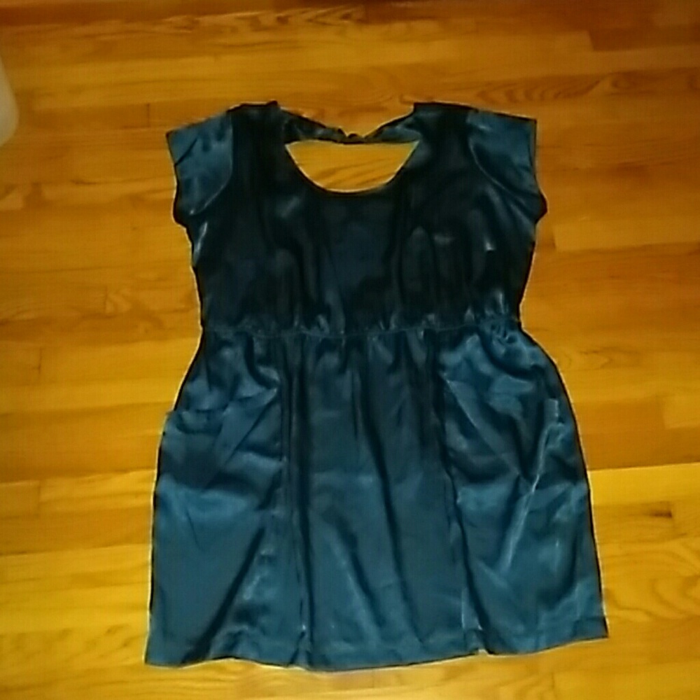 A plus size green dress