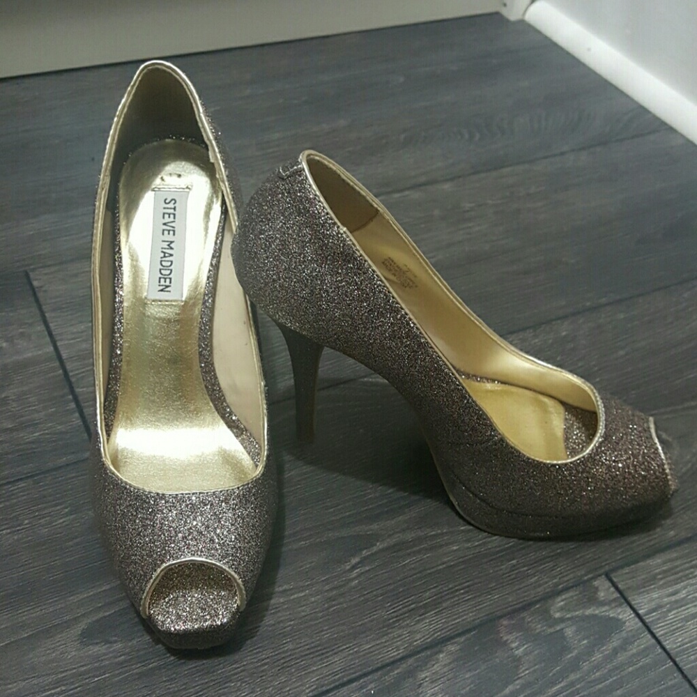 Steve Madden - Picture 2 of 4
