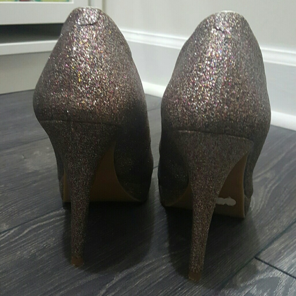 Steve Madden - Picture 3 of 4