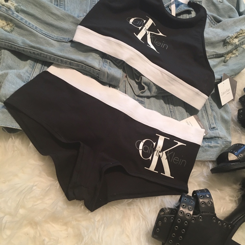 🔥SALE NWT Calvin Klein Retro Logo Boyshort - Picture 2 of 8