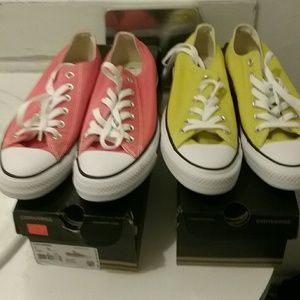 1 Hour Sale Bundle of Converse Chuck Taylor