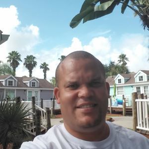 Meet your Posher, Clint