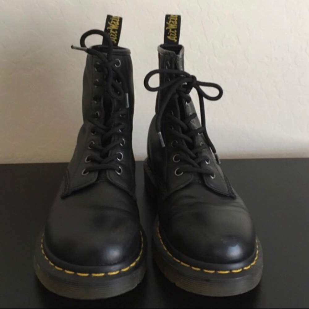 Black Leather Dr Doc Martens